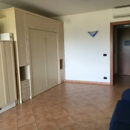 Stellamarina Apartman *